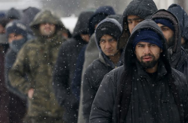 Pri hranici Grécka s Tureckom v posledných dňoch zomrelo na podchladenie šesť migrantov