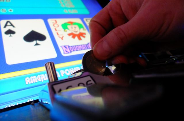 Ministerstvo financií odmieta zdanenie výhier z hazardných hier, správanie gamblerov by to podľa neho neovplyvnilo