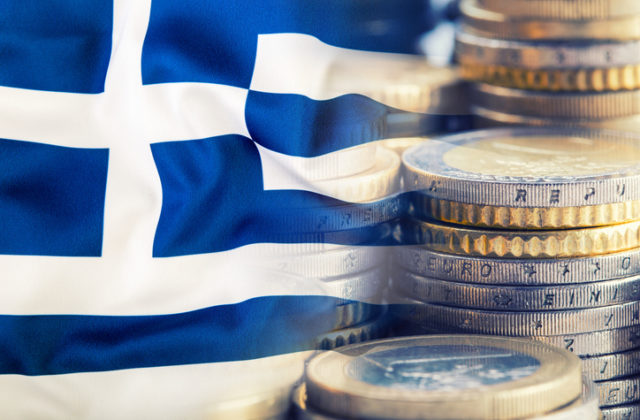 Grécka ekonomika sa pre druhý lockdown prepadne ešte viac, ako sa očakávalo