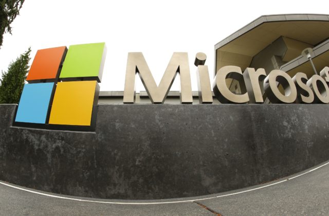 Technologický gigant Microsoft potvrdil napredovanie rokovaní o kúpe amerických operácií videoaplikácie TikTok