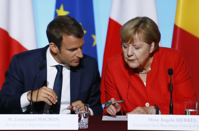 Macron a Merkelová navrhli záchranný program na obnovu ekonomiky, pomoc sa má poskytnúť vo forme dotácií