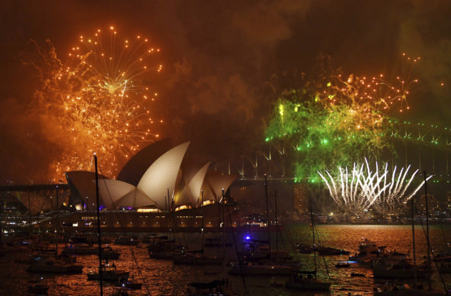Obyvatelia Sydney bojujú za zrušenie novoročných ohňostrojov, státisíce podpísali petíciu