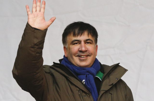 Exprezident Gruzínska Saakašvili vo väzení skolaboval, už sedem týždňov drží hladovku