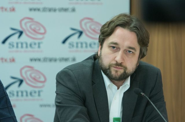 Slovenská akadémia vied má dosť Blahových statusov, poslanec Smeru poškodzuje jej renomé