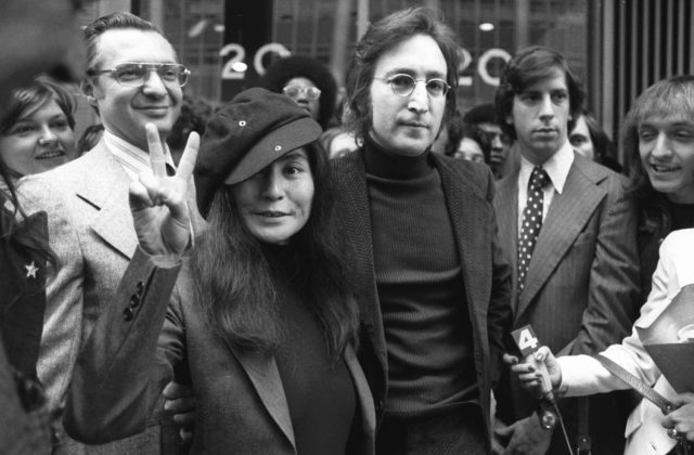 Vrah Johna Lennona neuspel už dvanástykrát so žiadosťou o prepustenie, ostáva naďalej za mrežami