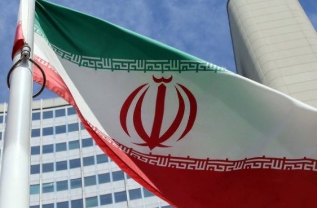 Irán údajne uzatvára dohody s USA a Britániou o prepustení väzňov výmenou za uvoľnenie fondov
