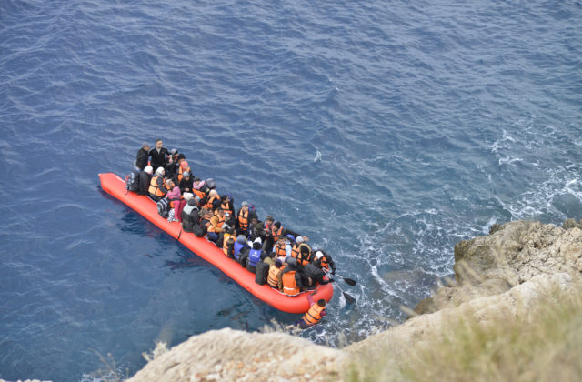 Úmrtnosť migrantov na námorných trasách do Európy sa zdvojnásobila, o život prišlo najmenej tisíc ľudí