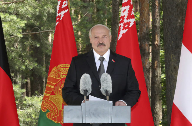 Bieloruské úrady urobili raziu v ruskej banke, ktorú viedol Lukašenkov prezidentský rival