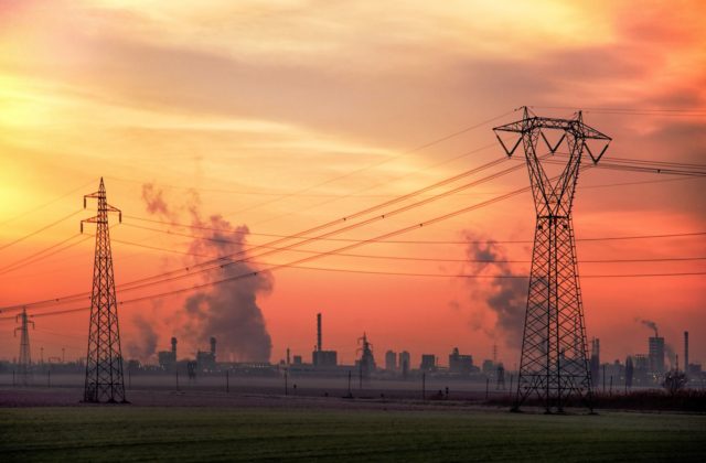 Koncentrácia oxidu dusičitého v ovzduší počas pandémie výrazne klesla, ESA zverejnila merania (foto)