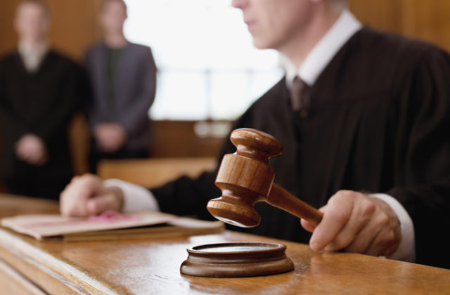 Detailné preverovanie sudcov a ich majetku je vhodné aj nevyhnutné, tvrdia odborníci