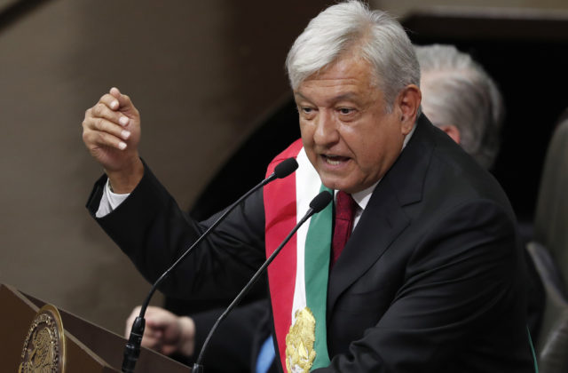 Daňové úľavy budú v Mexiku platiť aj pri južných hraniciach, informoval prezident Andrés Manuel López Obrador