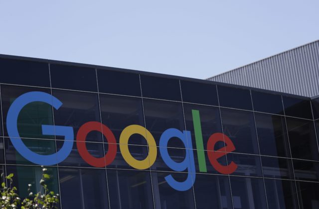 Materská spoločnosť Googlu ruší niekoľko tisíc miest, za prepúšťanie berie plnú zodpovednosť výkonný riaditeľ Pichai