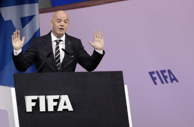 Svetový futbal stojí na pokraji revolúcie, FIFA chce na majstrovstvách v Katare používať umelú inteligenciu