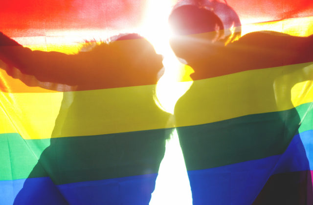 Iniciatíva proti homosexuálom v Poľsku postúpila v legislatívnom procese, poslanci jej dali zelenú