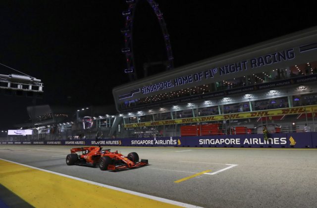 Veľká cena Singapuru nebude ani v tomto roku, okno v kalendári by mohli vyplniť preteky F1 v USA