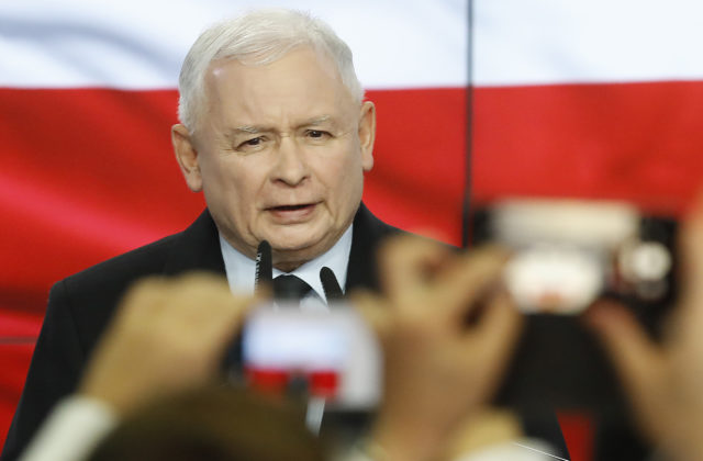 Varšava bude požadovať reparácie od Nemecka za nacistickú okupáciu, tvrdí líder vládnej strany Kaczynski