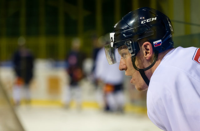 Michal Čajkovský mení v KHL dres, bude hrať za Sibir