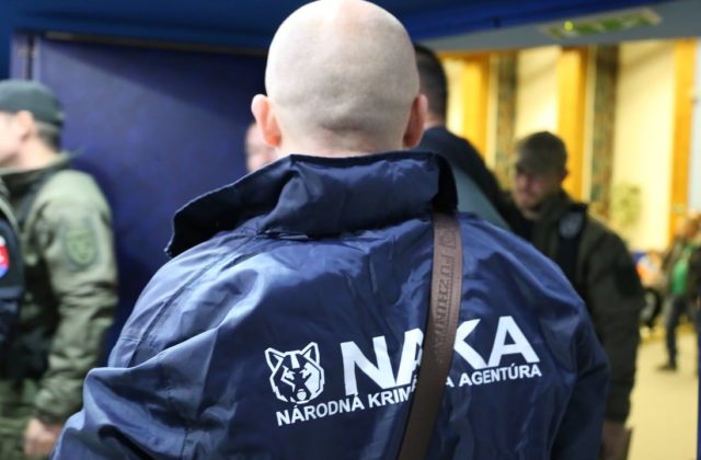 NAKA v rámci akcie „Daniari“ zatkla 14 ľudí, ide o viacerých bývalých predstaviteľov finančnej správy