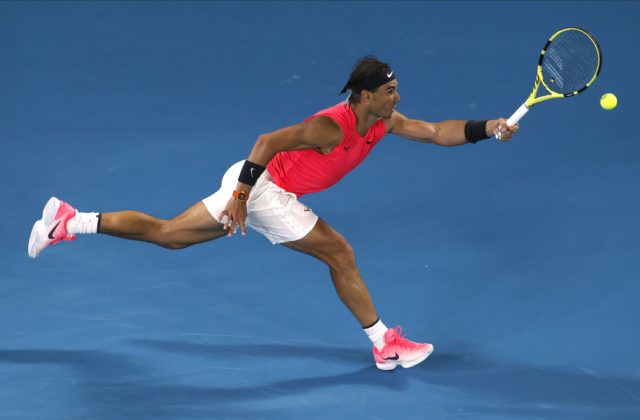 Wawrinka na Australian Open otočil zápas, do štvrťfinále prešli aj Nadal a Thiem (video)