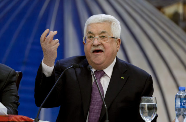 Palestínsky prezident oznámil prerušenie vzťahov s Izraelom a USA, nechce „predať“ Jeruzalem