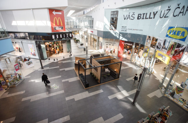 Slovenskí maloobchodníci chcú uvoľnenie opatrení a aj skrátenie karantény