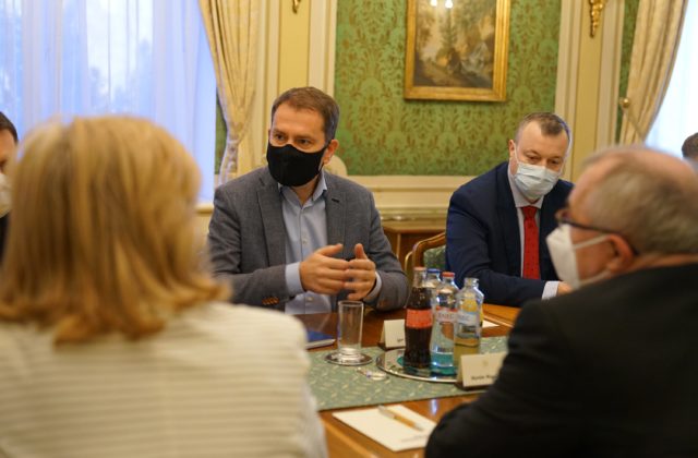 Premiér Matovič rokoval s odborármi, dohodli sa na sociálnom dialógu aj začiatku činnosti tripartity