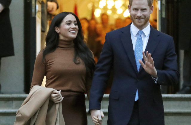 Britský princ Harry s manželkou čakajú druhé dieťa, dátum pôrodu držia v tajnosti