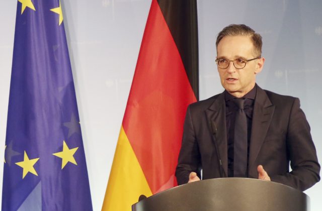 Európa si podľa nemeckého ministra Maasa musí priznať, že nebola na koronavírus dobre pripravená