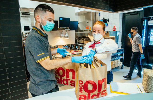 Reštaurácie McDonald’s v Trnave prešli komplexnou dezinfekciou pre prípad prenosu Covid-19 na oslave