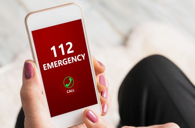 Núdzová linka 112 zaznamenala státisíce hovorov, ľudia volali pre pandémiu Covid-19 aj štátnu karanténu