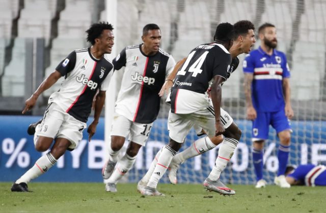 Juventus si poistil titul v talianskej Serie A. Spolupráca Ronaldo – Dybala bola svetová, chváli Sarri