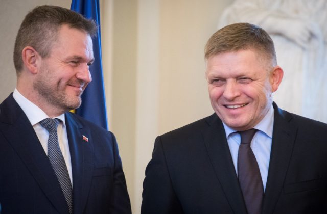 Slováci by za víťaza volieb zvolili Hlas nasledovaný Smerom, progresívci v prieskume predbehli OĽaNO