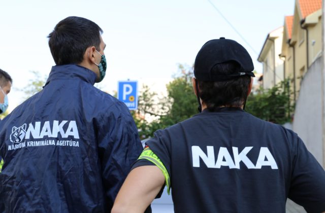 Bývalý príslušník NAKA mal brať úplatky, policajná inšpekcia ho obvinila