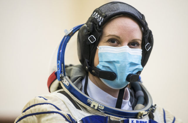 V amerických prezidentských voľbách bude hlasovať astronautka Kate Rubinsová z vesímru