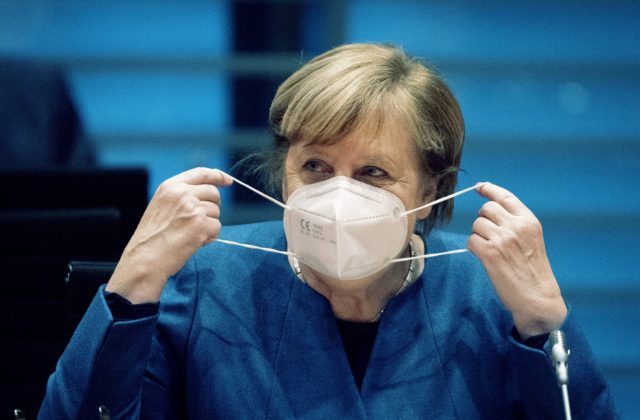 Koronavírus láme v Nemecku rekordy, Merkelová chce zavedenie čiastočného lockdownu