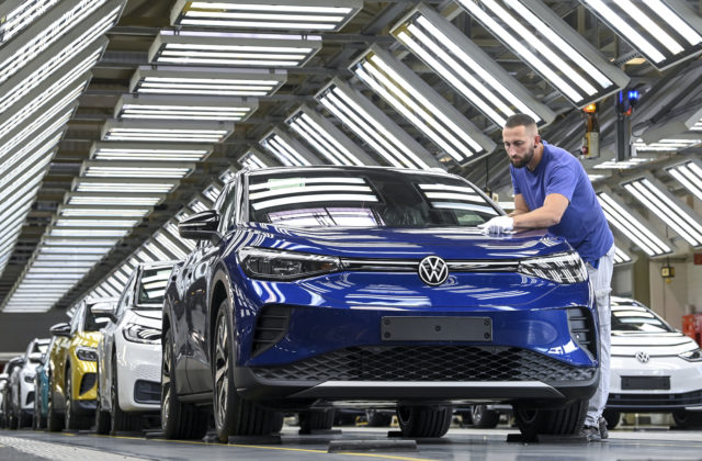 Volkswagen chce byť svetovou jednotkou v elektromobilite, investuje desiatky miliárd eur