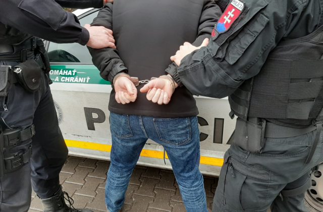Prokurátor chce pre starostu Záhorskej Vsi väzbu, obvinený bol v rámci akcie proti gangu takáčovcov