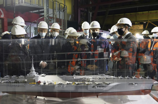 Francúzsko bude mať lietadlovú loď s jadrovým pohonom, má merať približne tristo metrov