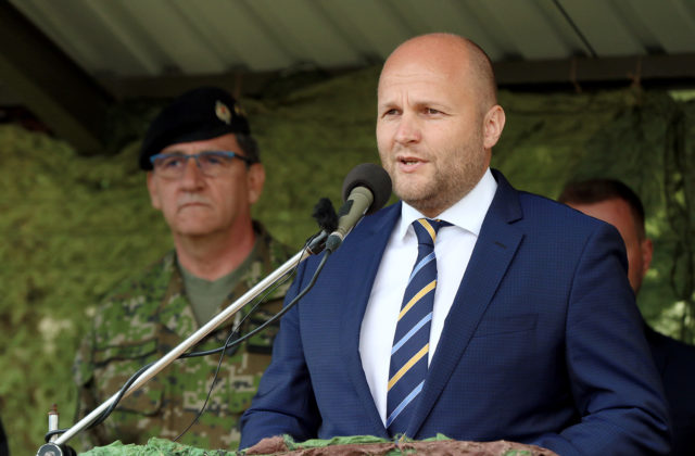 Armáda dostane z rozpočtu viac, Slovensko smeruje k dvom percentám HDP vynaloženým na obranu