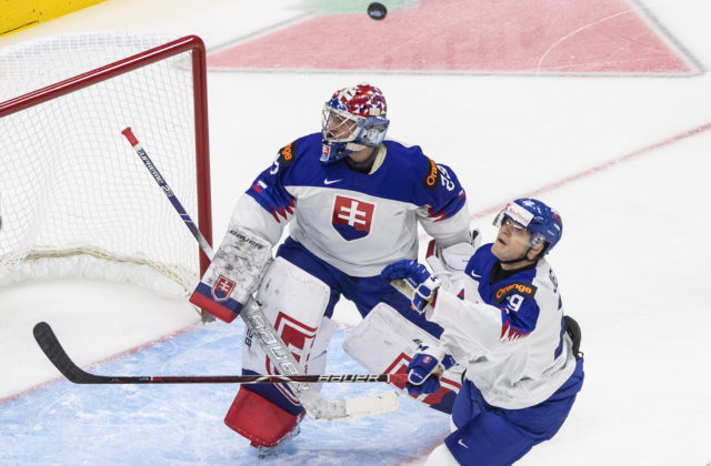Slovenskí hokejisti do 18 rokov sú po návrate medzi elitu spokojní, proti Dánom hrali zložito