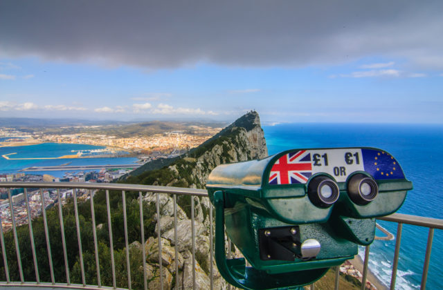 Hranica medzi Gibraltárom a Španielskom zostane otvorená, ľudia si môžu vydýchnuť