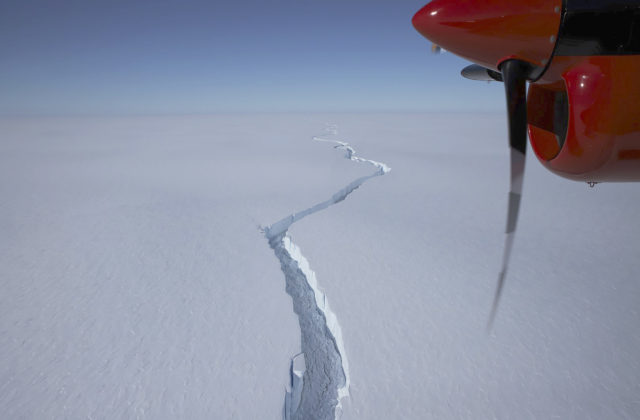 Od Antarktídy sa odtrhol ľadovec veľký ako metropolitná oblasť Londýna