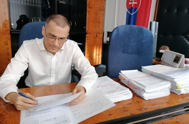 Žilinka odmieta privierať oči, obvinenému prokurátorovi Palovičovi dočasne pozastavil výkon