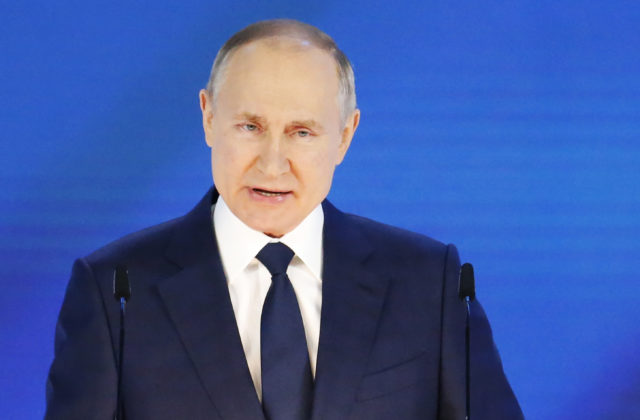 Putin sa stretol s infikovaným človekom, preventívne nastúpil do karantény