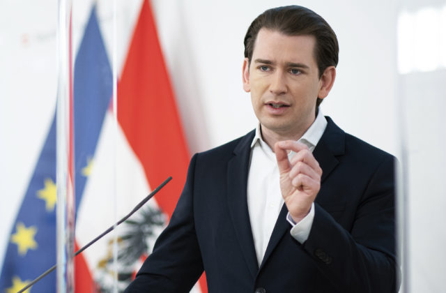 Rakúskeho kancelára vyšetrujú protikorupčné orgány, Kurz mal ponúkať výhody ruskému investorovi