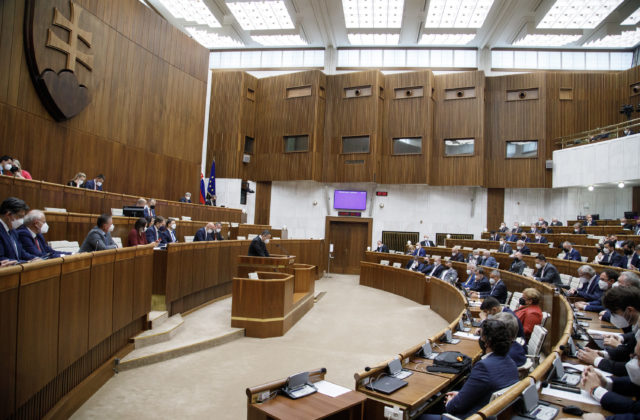 Čaputová podpísala novelu zákona o hospodárskej mobilizácii, niektoré opatrenia budú platiť aj v mimoriadnej situácii