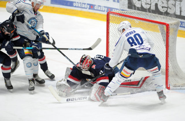 Slovan Bratislava sa v hokejovej Lige majstrov postaví proti Leksandu, Fribourgu a Třincu