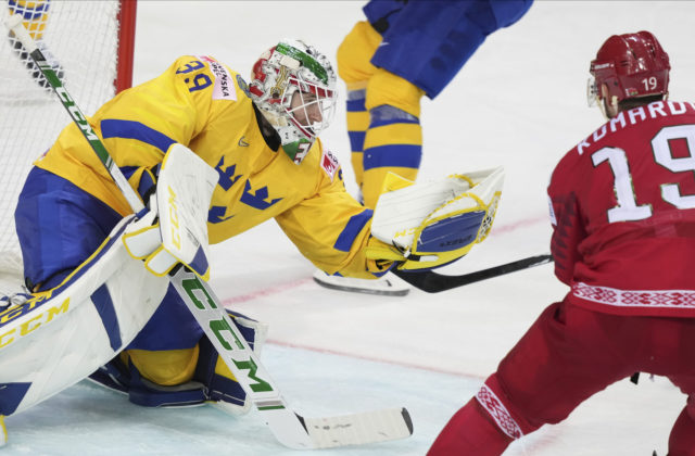 MS v hokeji 2021: Kanada ešte nemá bod, Švédsko nestačilo na Bielorusko a zakopli aj Fíni (video)