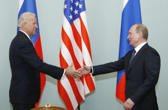 USA a Rusko chystajú stretnutie prezidentov, Putin a Biden by sa mali stretnúť v Ženeve