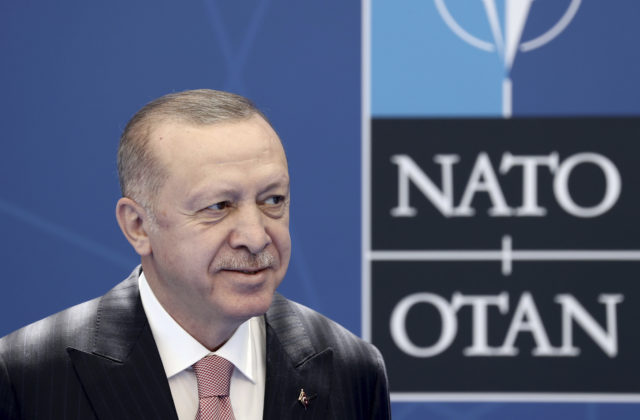 Grécko a Turecko majú za sebou rokovania, Erdogan vidí vyriešenie sporov nádejne